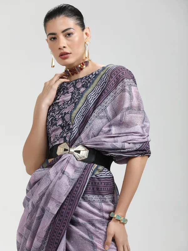 Suha_Womens_Fashion_Ethnic_Purple_Color_Saree