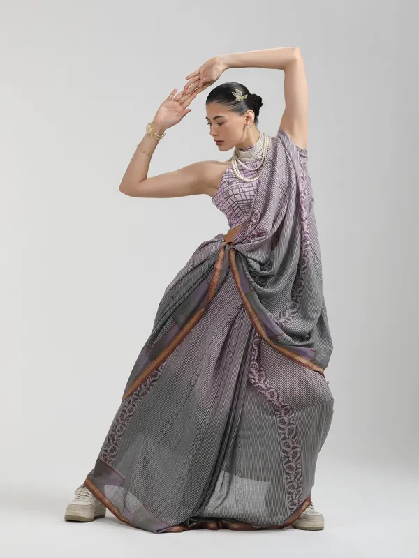 Suha_Womens_Fashion_Ethnic_Grey_Color_Saree