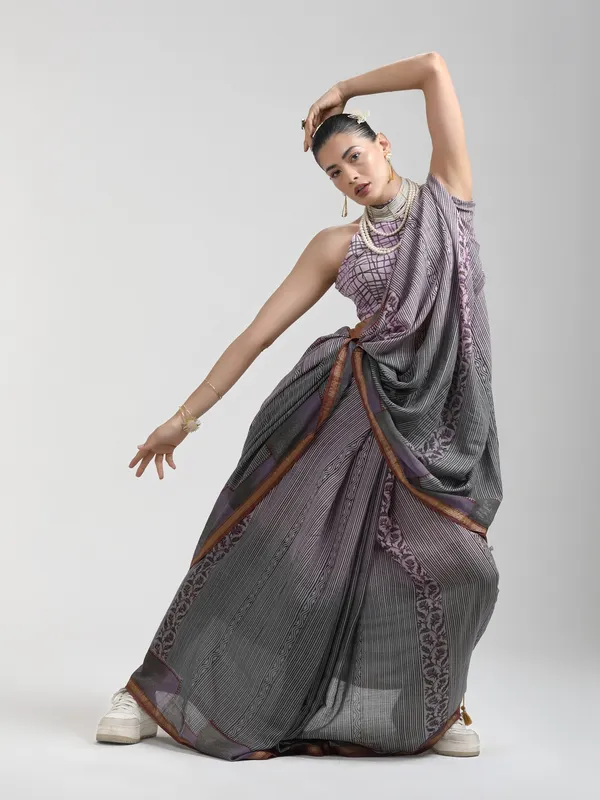 Suha_Womens_Fashion_Ethnic_Grey_Color_Saree