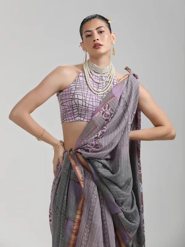 Suha_Womens_Fashion_Ethnic_Grey_Color_Saree