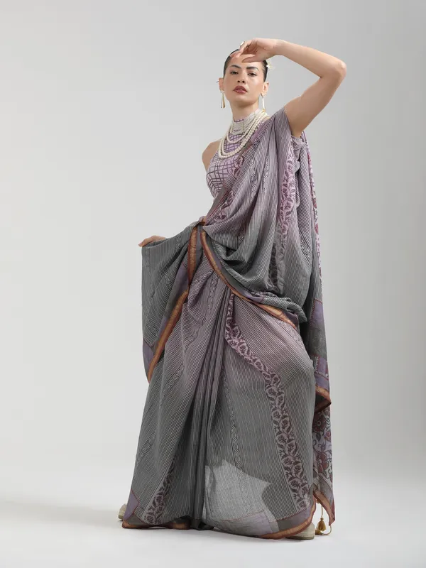 Suha_Womens_Fashion_Ethnic_Grey_Color_Saree