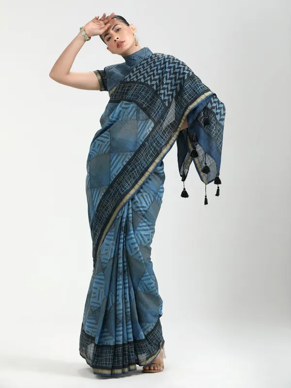 Suha_Womens_Fashion_Ethnic_Blue_Color_Saree