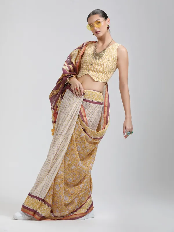 Suha_Womens_Fashion_Ethnic_Yellow_Color_Saree