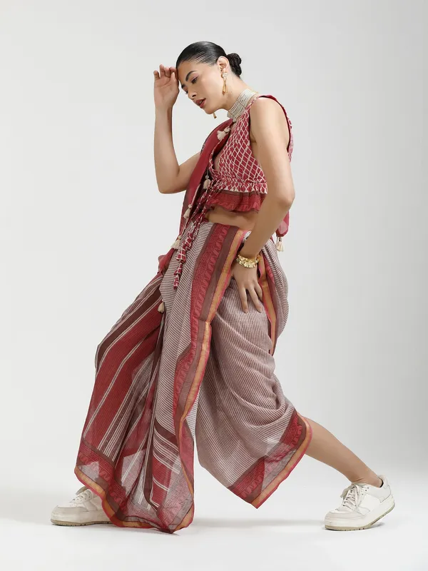 Suha_Womens_Fashion_Ethnic_Red_Color_Saree