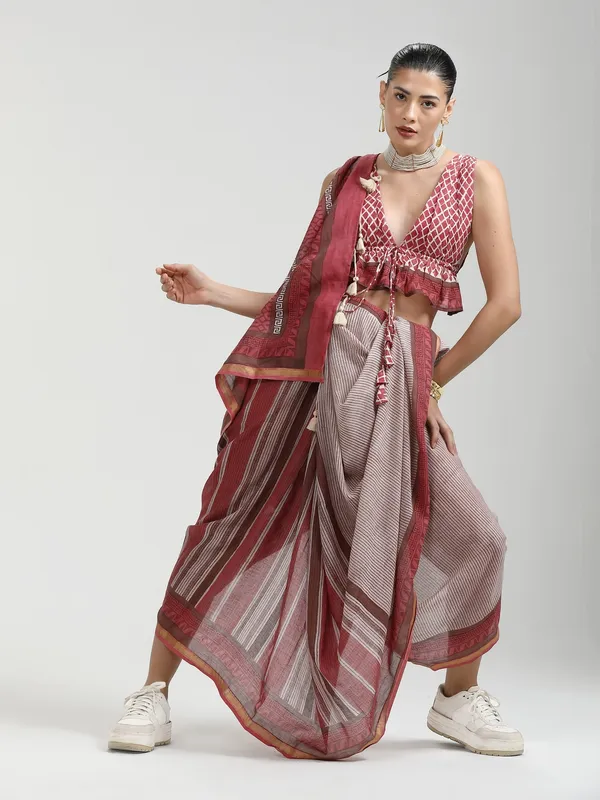Suha_Womens_Fashion_Ethnic_Red_Color_Saree
