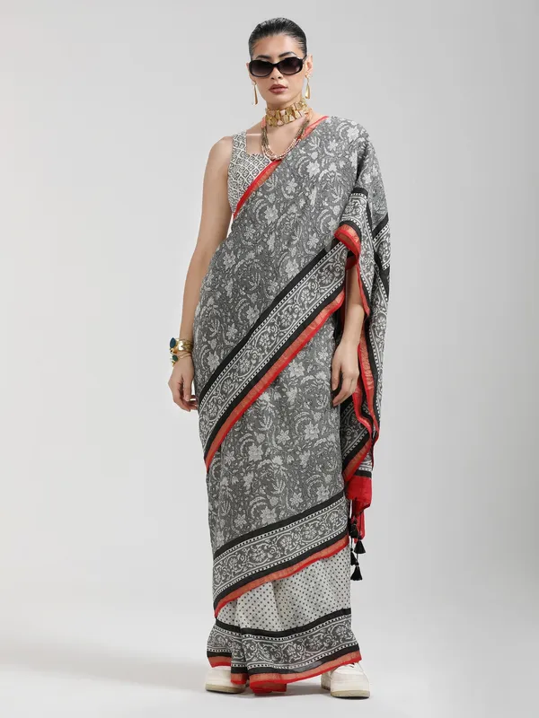 Suha_Womens_Fashion_Ethnic_Black_Color_Saree