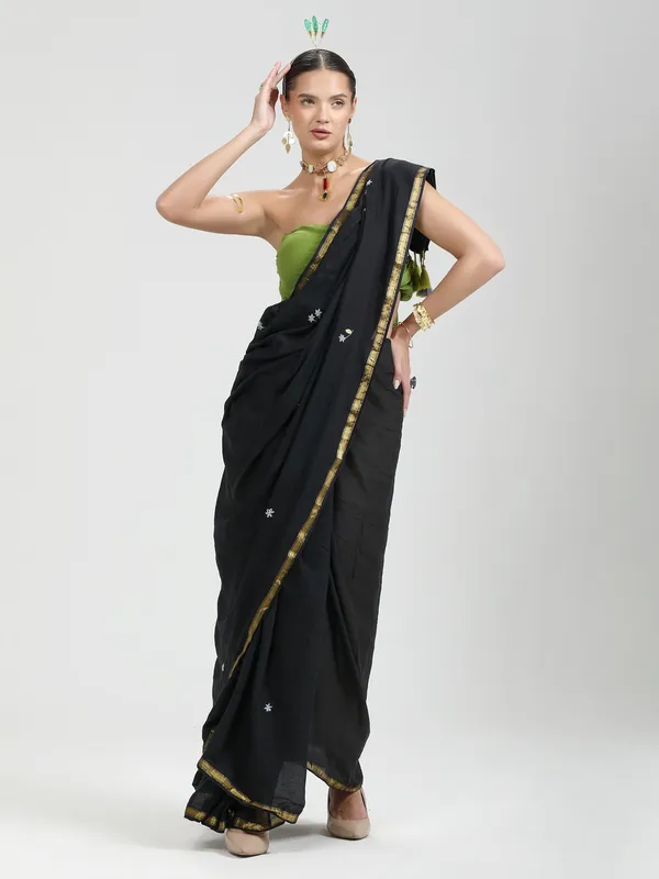 Suha_Womens_Fashion_Ethnic_Black_Color_Saree