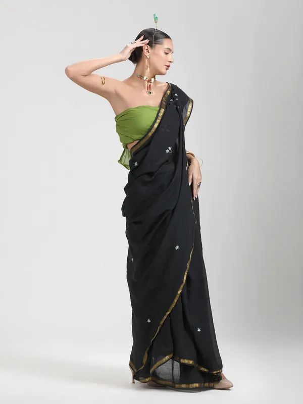 Suha_Womens_Fashion_Ethnic_Black_Color_Saree