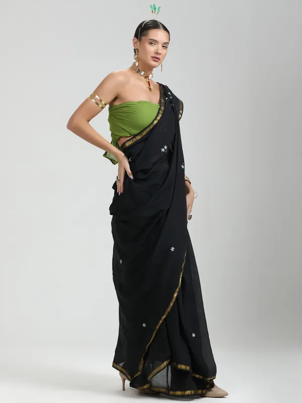 Suha_Womens_Fashion_Ethnic_Black_Color_Saree