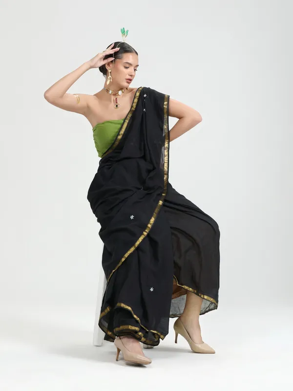 Suha_Womens_Fashion_Ethnic_Black_Color_Saree