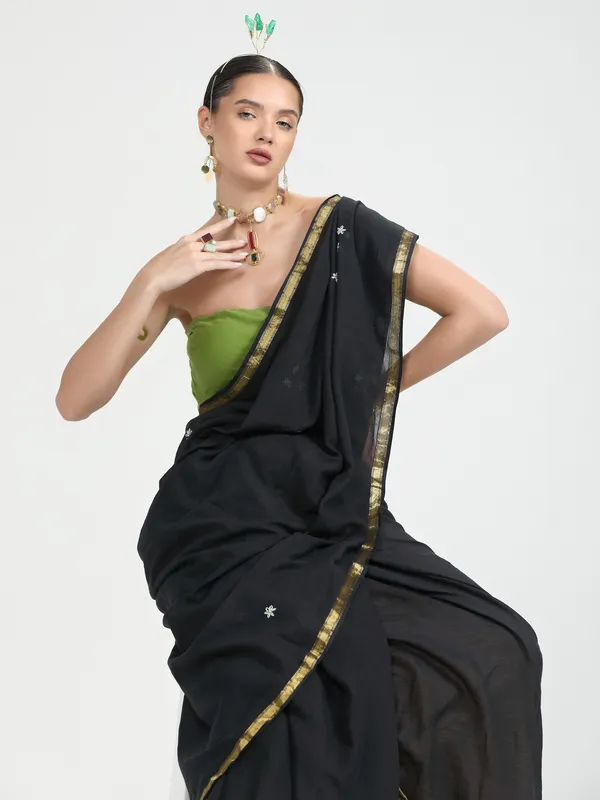 Suha_Womens_Fashion_Ethnic_Black_Color_Saree