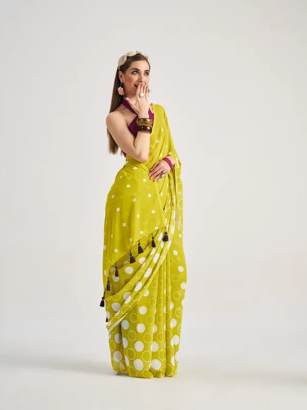 Suha_Womens_Fashion_Ethnic_Green_Color_Saree