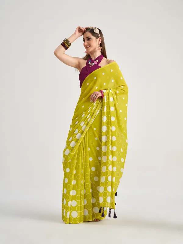 Suha_Womens_Fashion_Ethnic_Green_Color_Saree