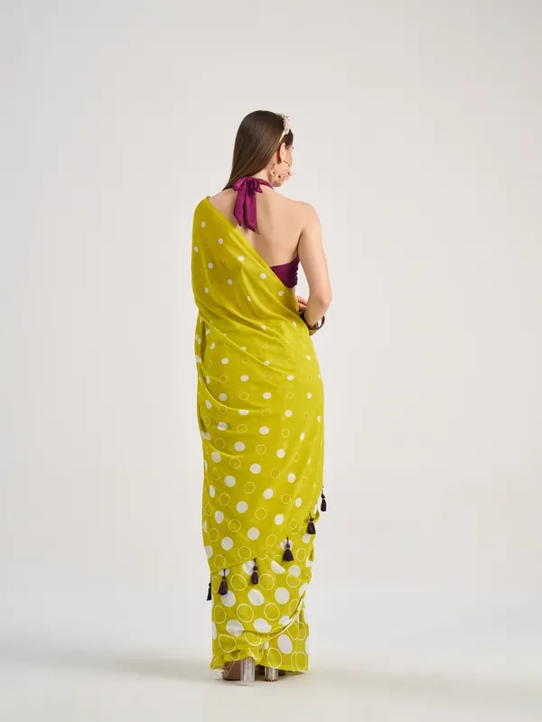 Suha_Womens_Fashion_Ethnic_Green_Color_Saree