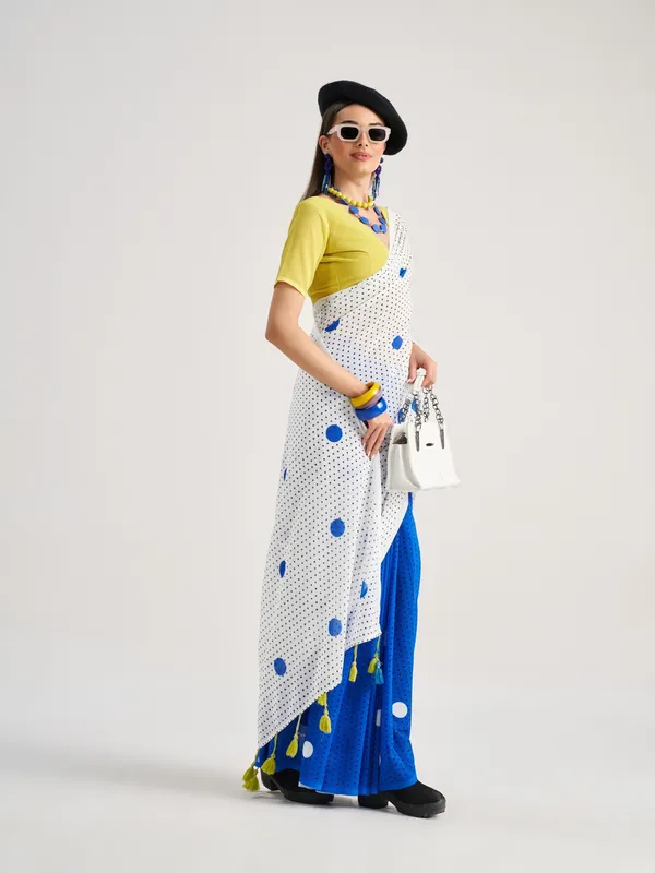 Suha_Womens_Fashion_Ethnic_White_Color_Saree