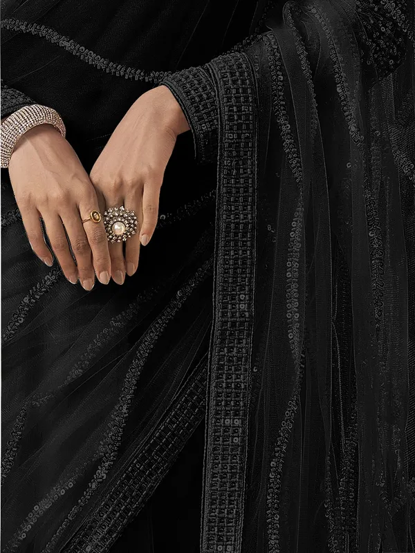 Suha_Womens_Fashion_Ethnic_Party_Wear_Black_Color_Saree