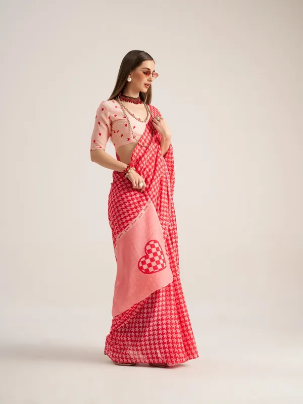 Suha_Womens_Fashion_Valentine_Party_Wear_Red_Color_Sarees