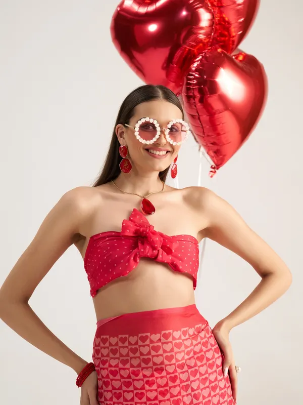 Suha_Womens_Fashion_Valentine_Party_Wear_Red_Color_Sarees