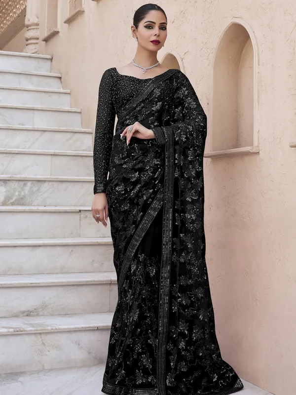Suha_Womens_Fashion_Ethnic_Black_Color_Saree
