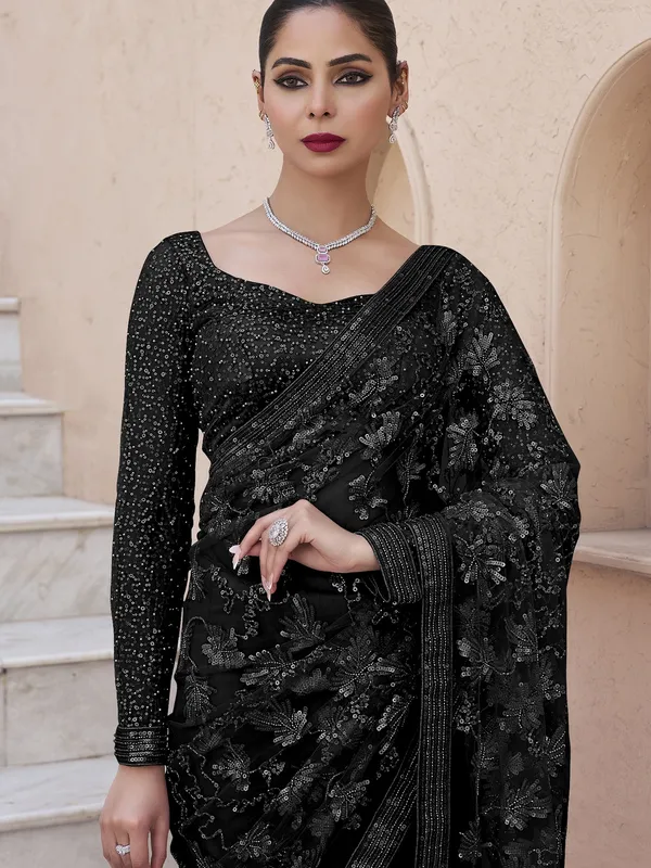 Suha_Womens_Fashion_Ethnic_Black_Color_Saree