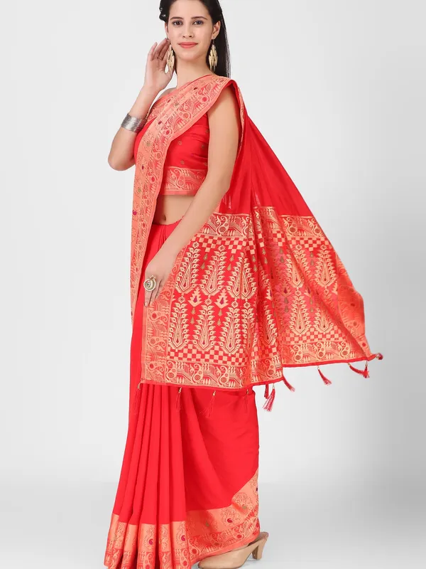 Suha_Womens_Grand_Fashion_Ethnic_Red_Color_Saree