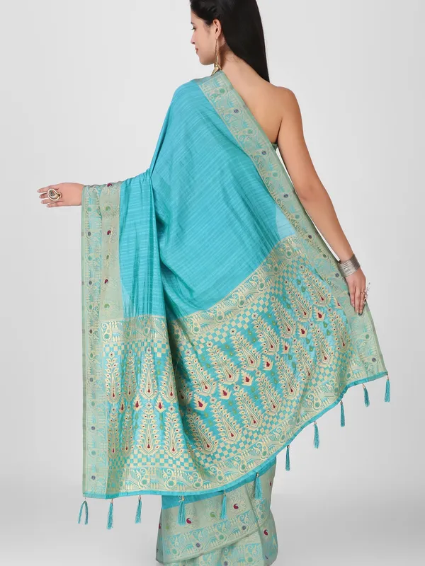 Suha_Womens_Grand_Fashion_Ethnic_Turquoise_Blue_Color_Saree