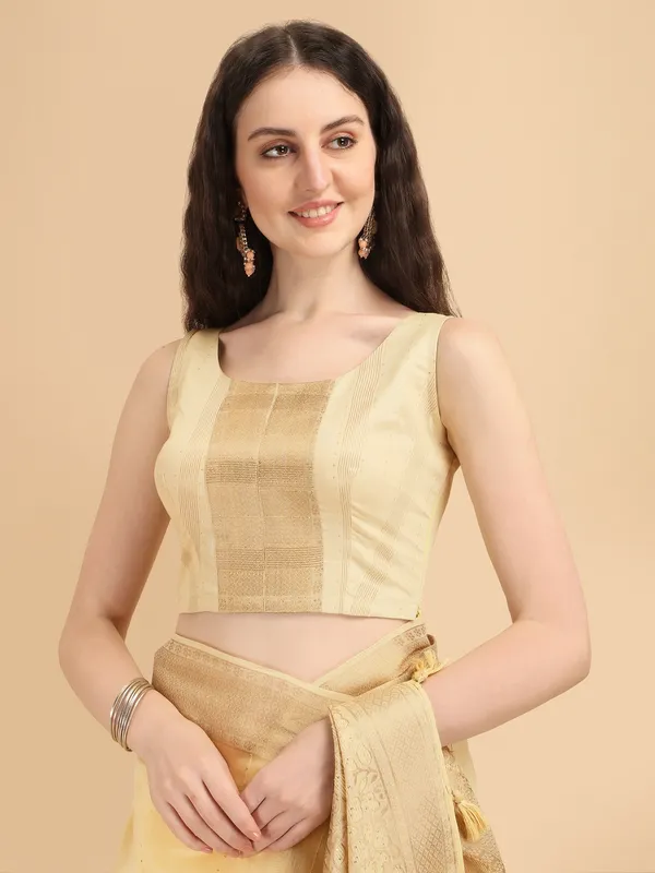 Suha_Womens_Grand_Fashion_Ethnic_Yellow_Color_Saree