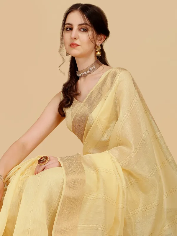 Suha_Womens_Grand_Fashion_Ethnic_Yellow_Color_Saree