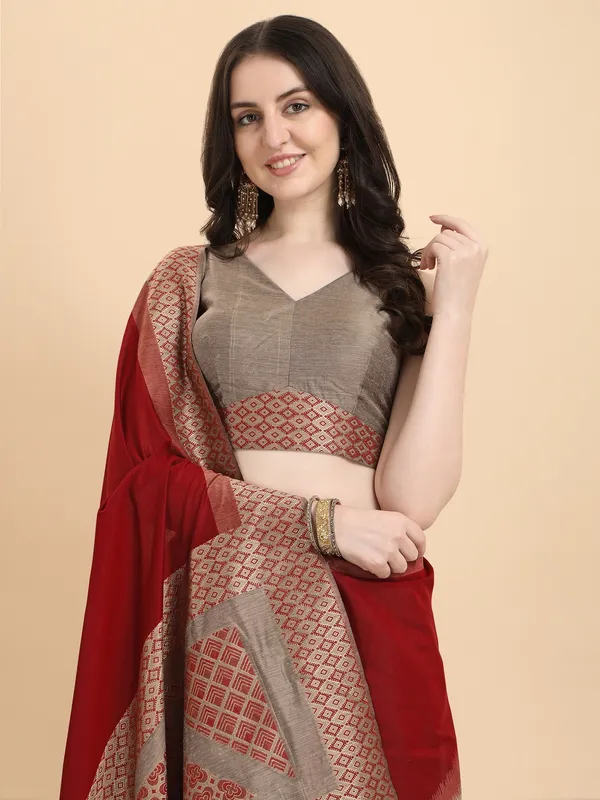 Suha_Womens_Grand_Fashion_Ethnic_Red_Color_Saree