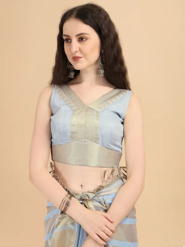 Suha_Womens_Grand_Fashion_Ethnic_Blue_Color_Saree