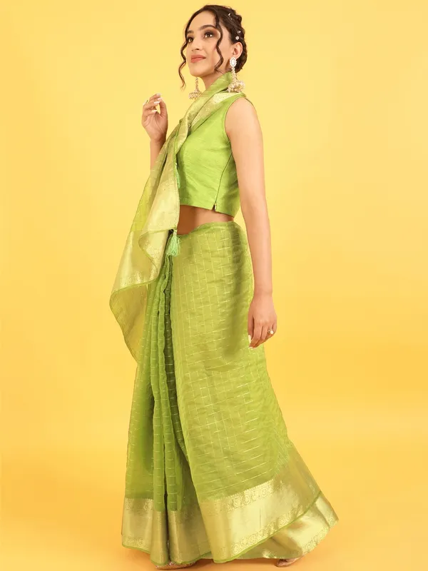 Suha_Womens_Grand_Fashion_Ethnic_Green_Color_Saree