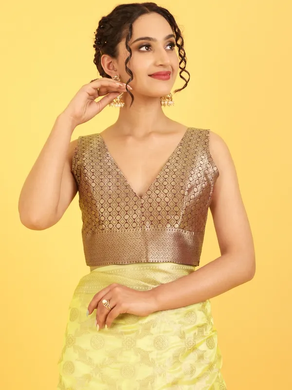 Suha_Womens_Grand_Fashion_Ethnic_Yellow_Color_Saree