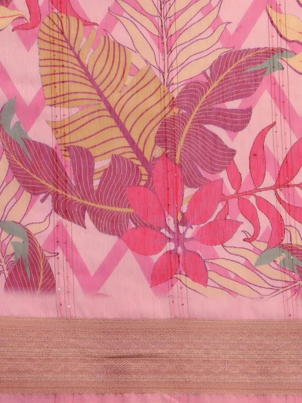 Suha_Womens_Grand_Fashion_Ethnic_Pink_Color_Saree