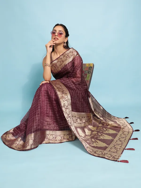 Suha_Womens_Grand_Fashion_Ethnic_Maroon_Color_Saree