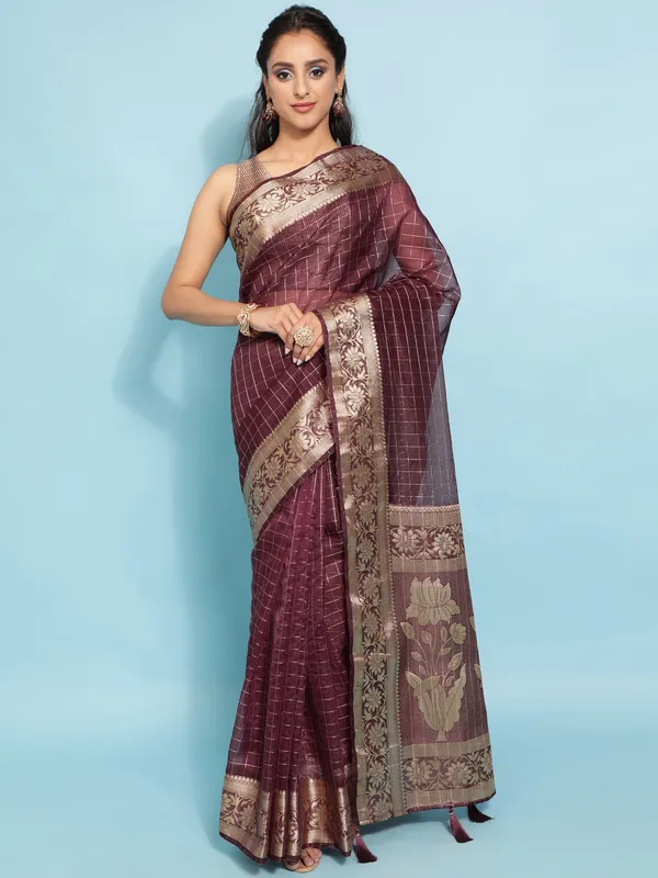 Suha_Womens_Grand_Fashion_Ethnic_Maroon_Color_Saree