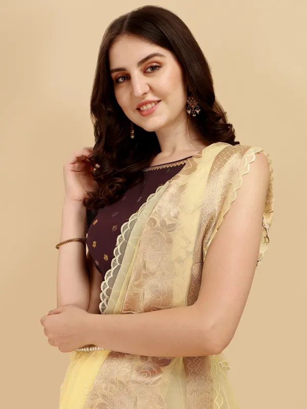 Suha_Womens_Grand_Fashion_Ethnic_Yellow_Color_Saree