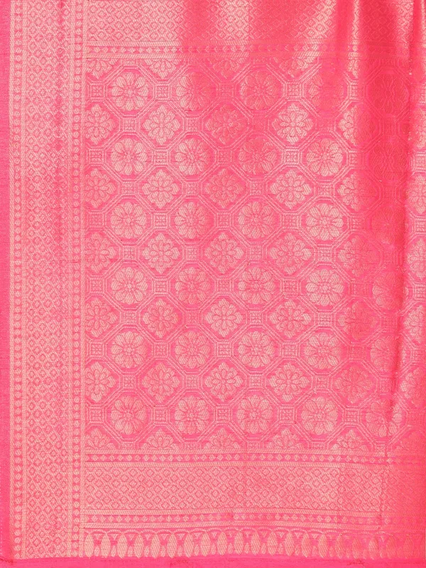 Suha_Womens_Grand_Fashion_Ethnic_Pink_Color_Saree