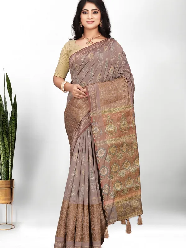 Suha_Womens_Grand_Fashion_Ethnic_Brown_Color_Saree