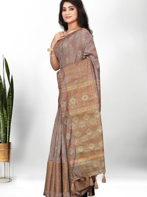 Suha_Womens_Grand_Fashion_Ethnic_Brown_Color_Saree