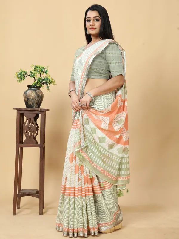 Suha_Womens_Grand_Fashion_Ethnic_Green_Color_Saree