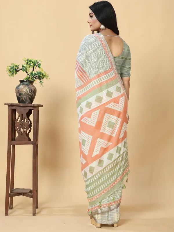 Suha_Womens_Grand_Fashion_Ethnic_Green_Color_Saree