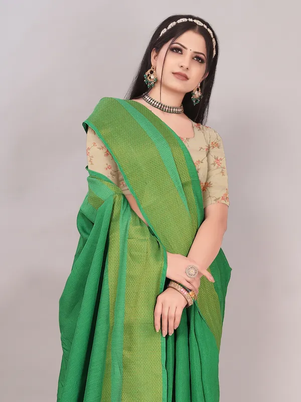 Suha_Womens_Grand_Fashion_Ethnic_Green_Color_Saree