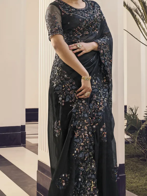 Suha_Womens_Premium_Fashion_Ethnic_Black_Color_Saree