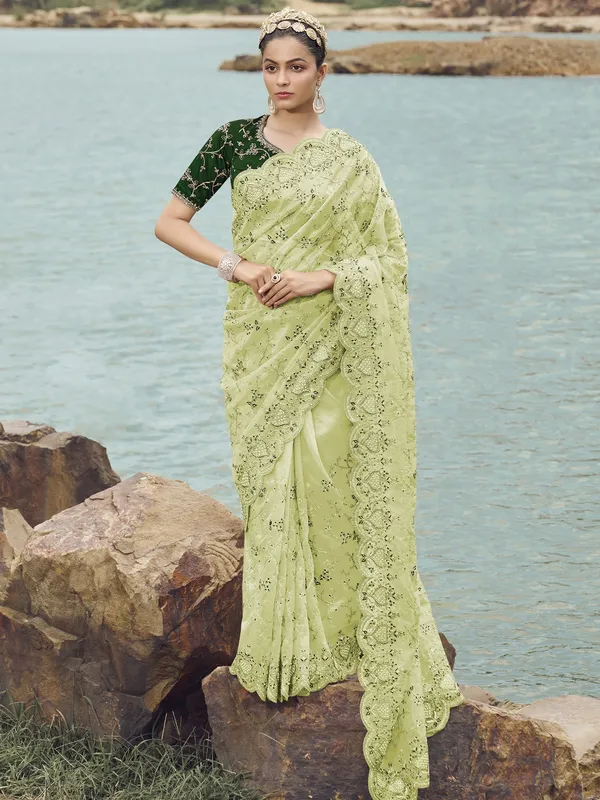 Suha_Womens_Premium_Fashion_Ethnic_Green_Color_Saree