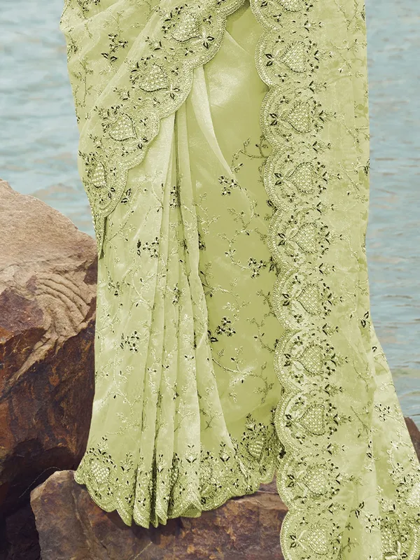 Suha_Womens_Premium_Fashion_Ethnic_Green_Color_Saree