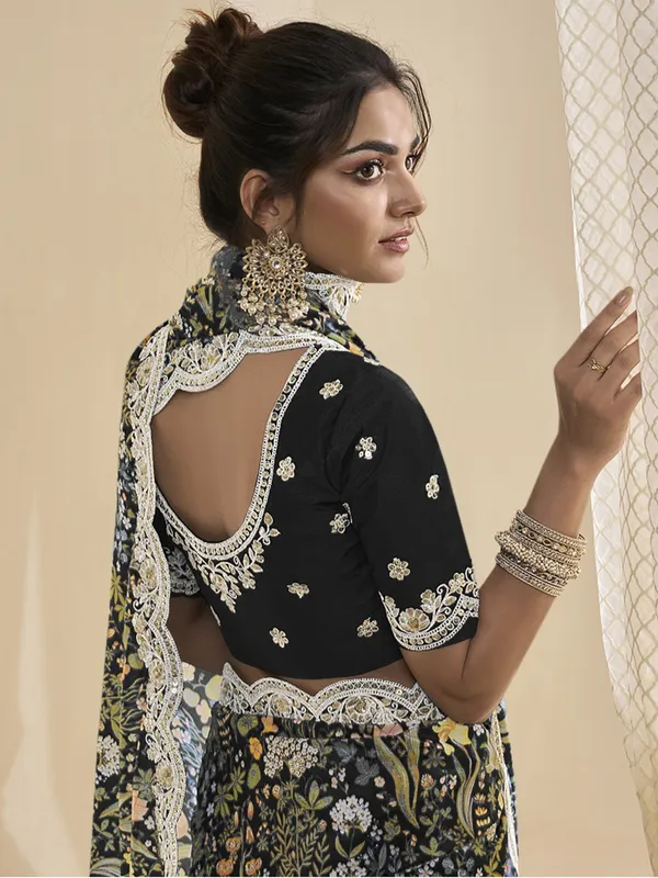 Suha_Womens_Premium_Fashion_Ethnic_Black_Color_Saree