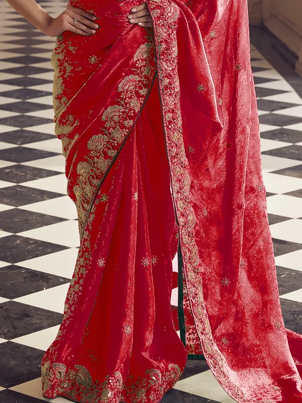 Suha_Womens_Premium_Fashion_Ethnic_Red_Color_Saree