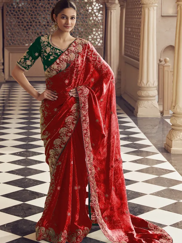 Suha_Womens_Premium_Fashion_Ethnic_Red_Color_Saree
