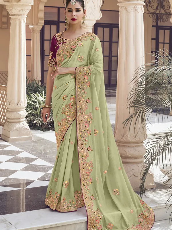 Suha_Womens_Premium_Fashion_Ethnic_Green_Color_Saree