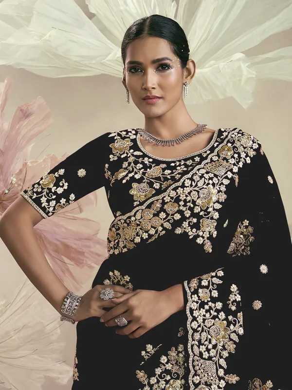 Suha_Womens_Premium_Fashion_Ethnic_Black_Color_Saree